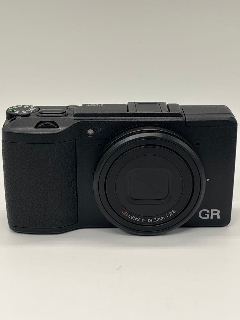 ほぼ未使用　3224ショット　RICOH GR2 デジタルカメラ
