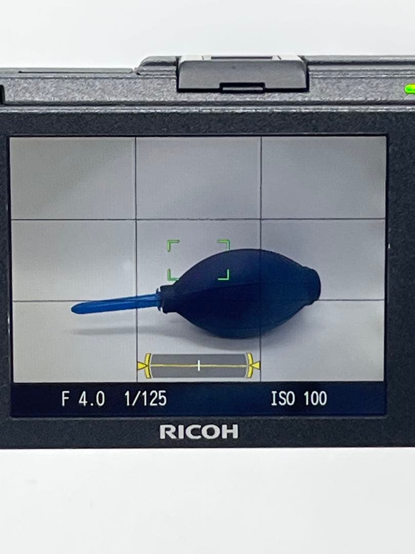 ほぼ未使用　3224ショット　RICOH GR2 デジタルカメラ
