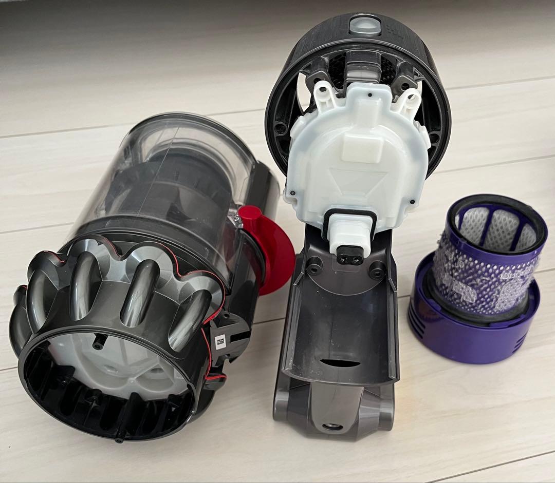 ダイソン　Dyson cyclone v10 fluffy