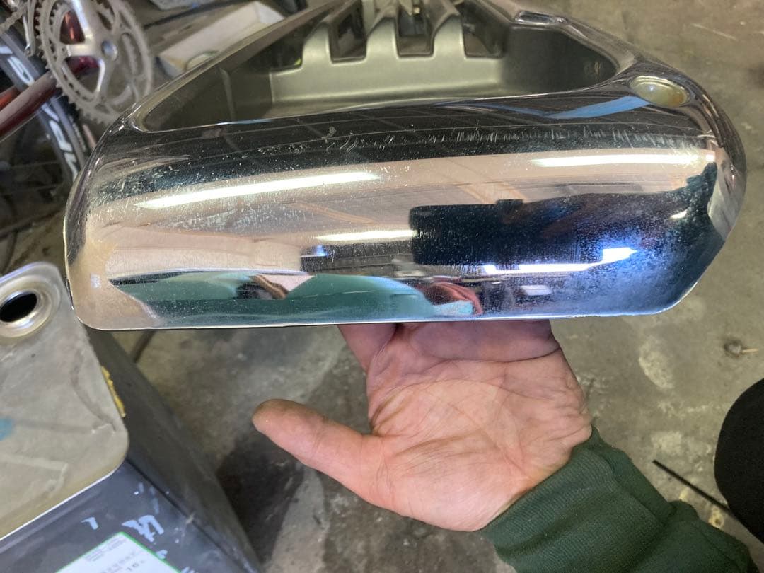 トヨタ　ランドクルーザー70純正グリル中期