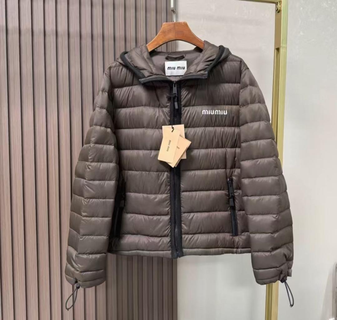 MIU MIU ブラウン キルティング ダウンジャケット