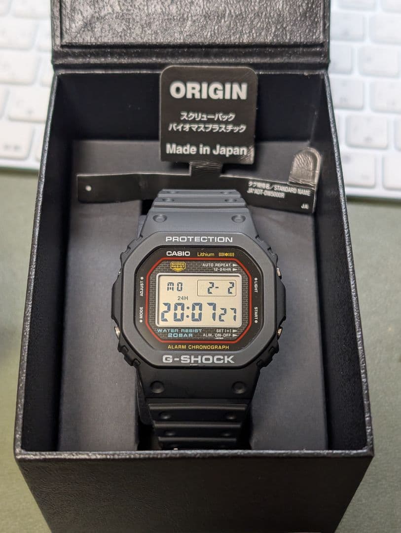 CASIO G-SHOCK DW-5000R-1AJF 新同品