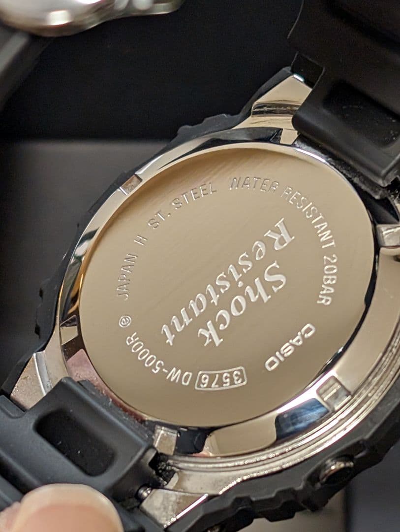 CASIO G-SHOCK DW-5000R-1AJF 新同品