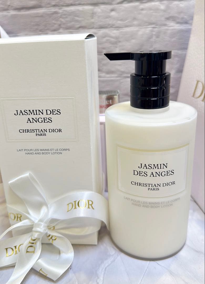 Dior メゾン特別セット ハンド＆ボディローション 香水 リップ コットン 袋