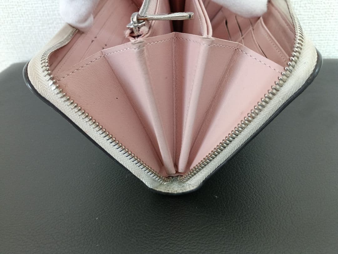 LOUIS VUITTON ルイヴィトン マヒナ ジッピー ガレ