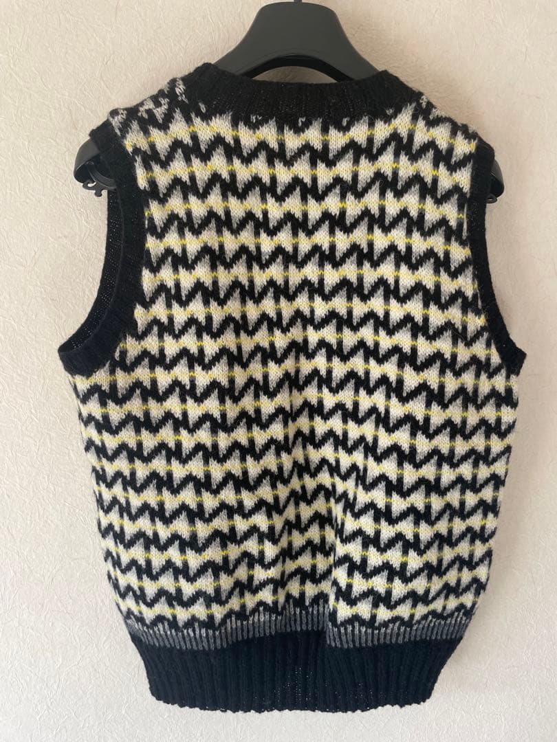 三國万里子　ミクニッツ　ベスト　手編み　ハンドメイド　tie