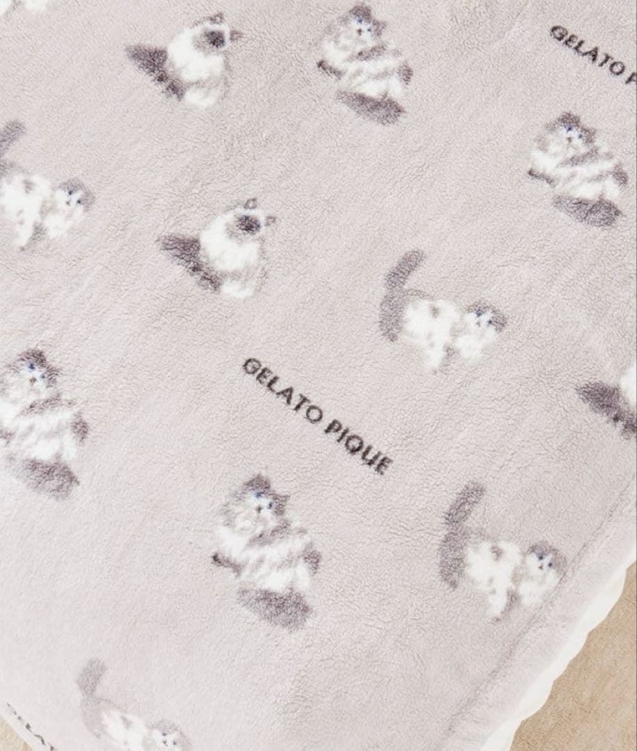 ジェラートピケ　Sleep CATプリント毛布　ラグドール　ブランケット　布団
