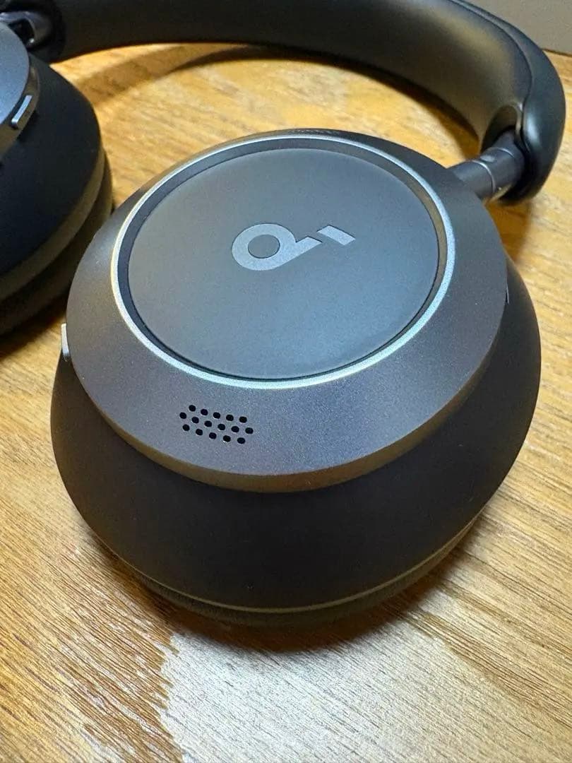 美品 Soundcore Space One Pro ワイヤレスヘッドホン