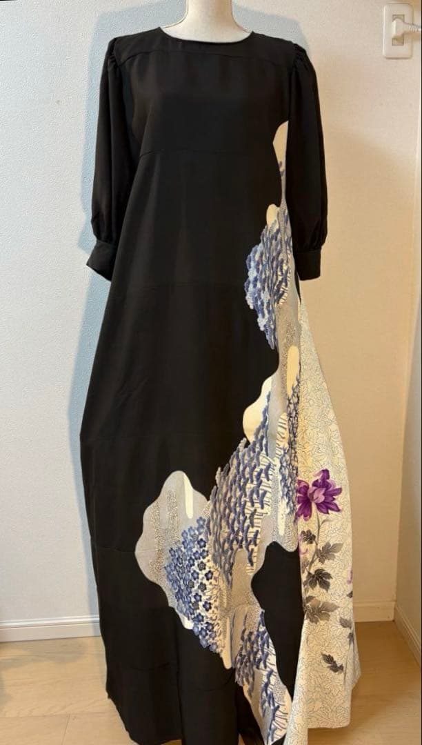 《150cm／LL〜3L》黒留袖リメイクワンピース ― 青藤と紫花の静謐