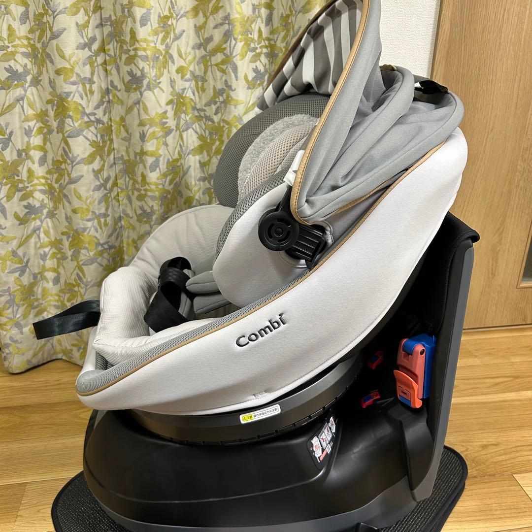 美品　combi クルムーヴスマート　シートベルト固定