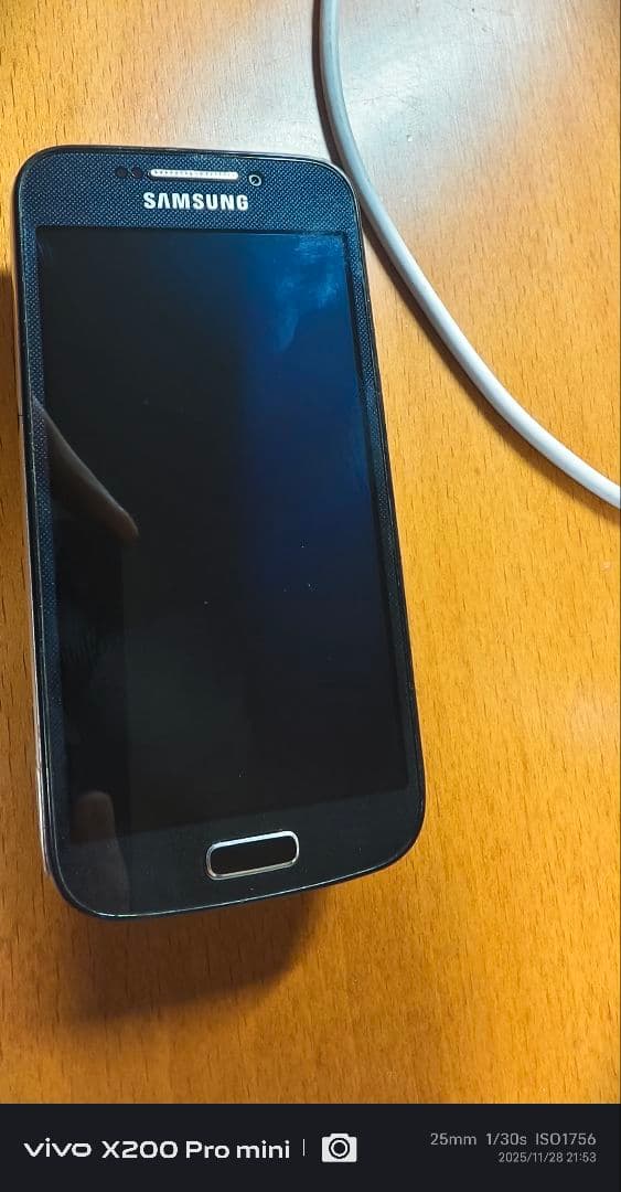 スマートフォン本体 Samsung Galaxy S4 zoom