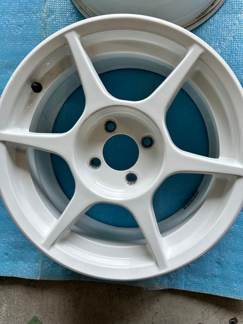 P1 レーシング　15インチ　7J ＋38 4穴　PCD 100