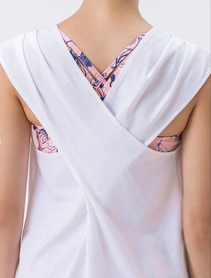 SKALA ヨガウェア3点　ラインフラワー　ブラトップ　レギンス　ティーシャツ