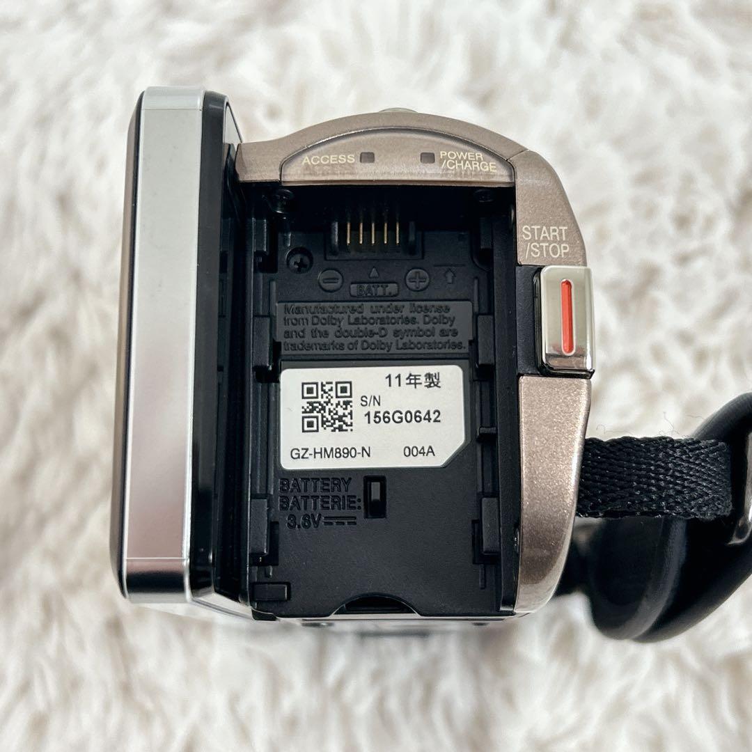 美品 Victor Everio ハイビジョンビデオカメラ 64GB リモコン付