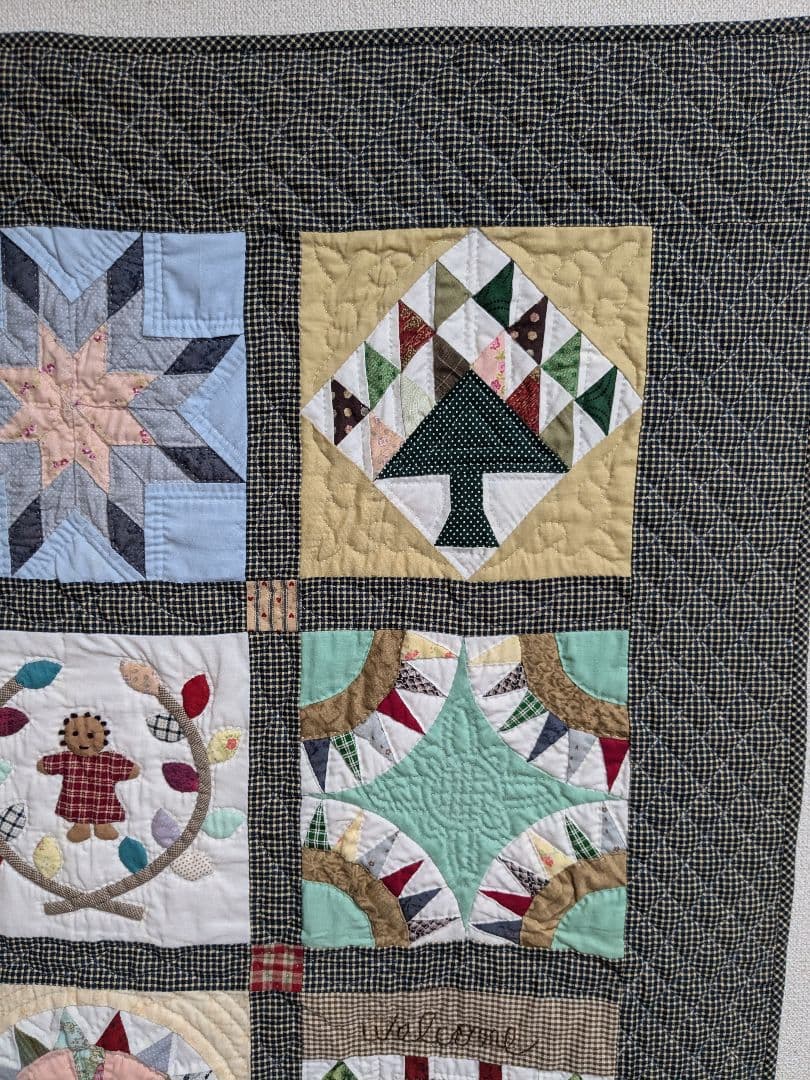 パッチワーク　サンプラーキルト　タペストリー☆