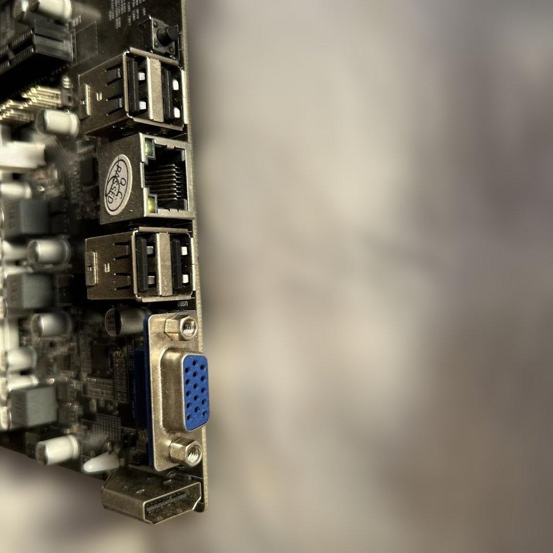 GPUマイニングマザーボード　BTC-T37