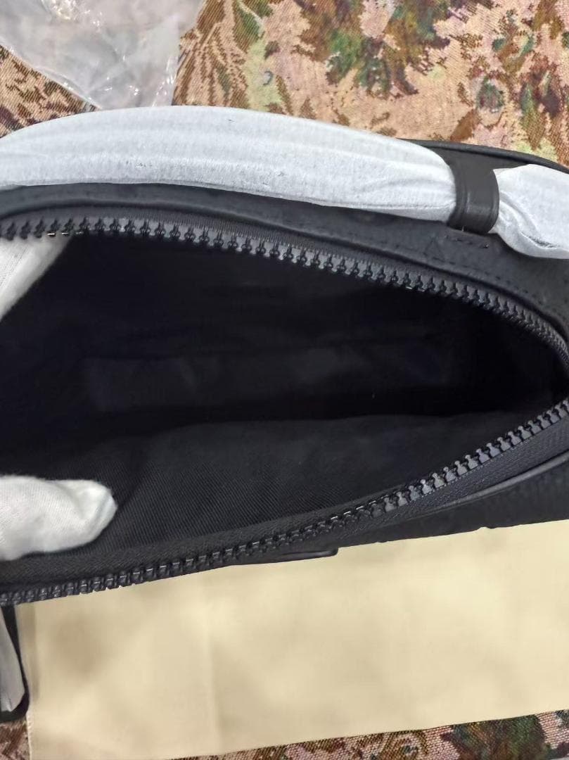 m58489 黒のショルダー、24時間以内発送