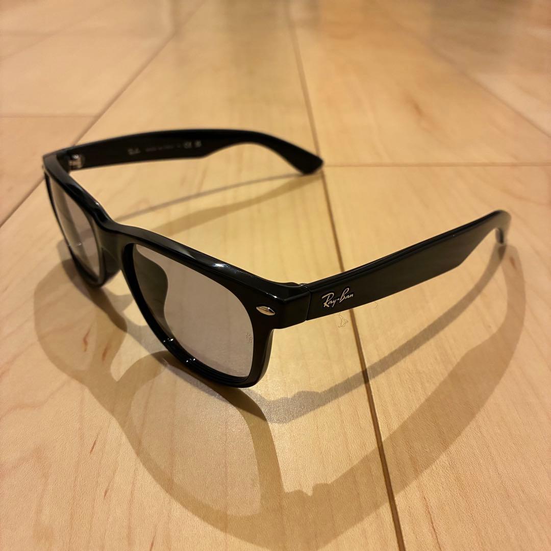 未使用【Ray-Ban】サングラス 黒 RB2132F NEW WAYFARER
