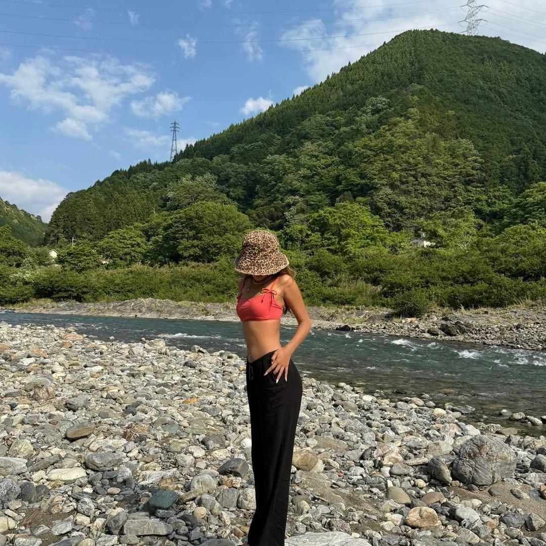 je　アリシアスタン上下セット