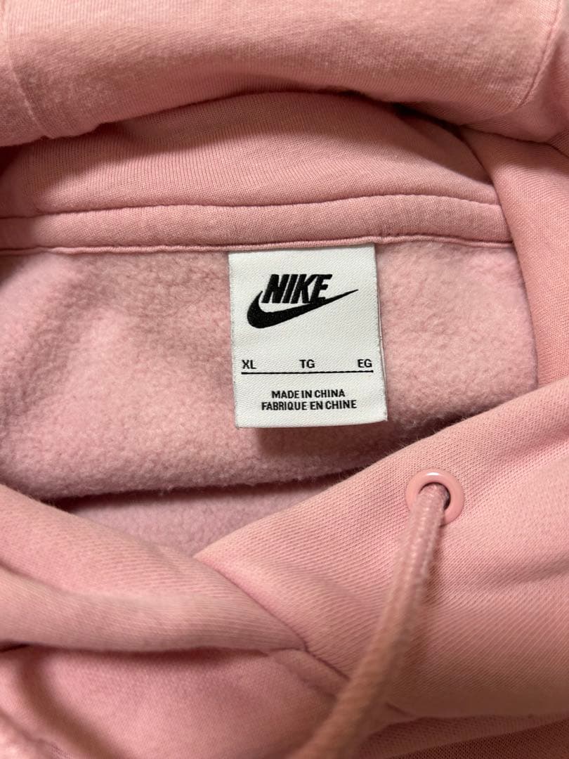 NIKE ピンクパーカー　ウィメンズ／メンズ