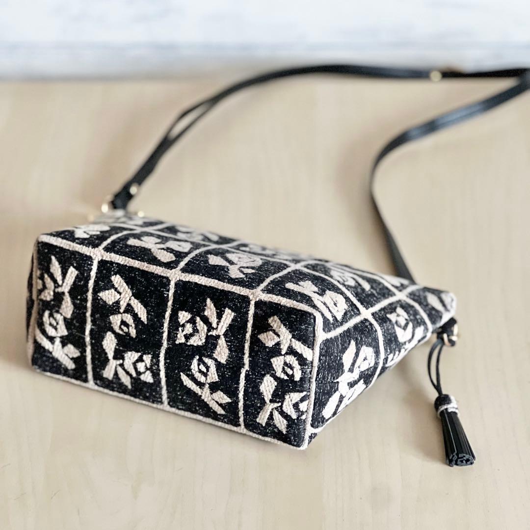 ミナペルホネンLulu small beigeショルダーバッグMB510-162