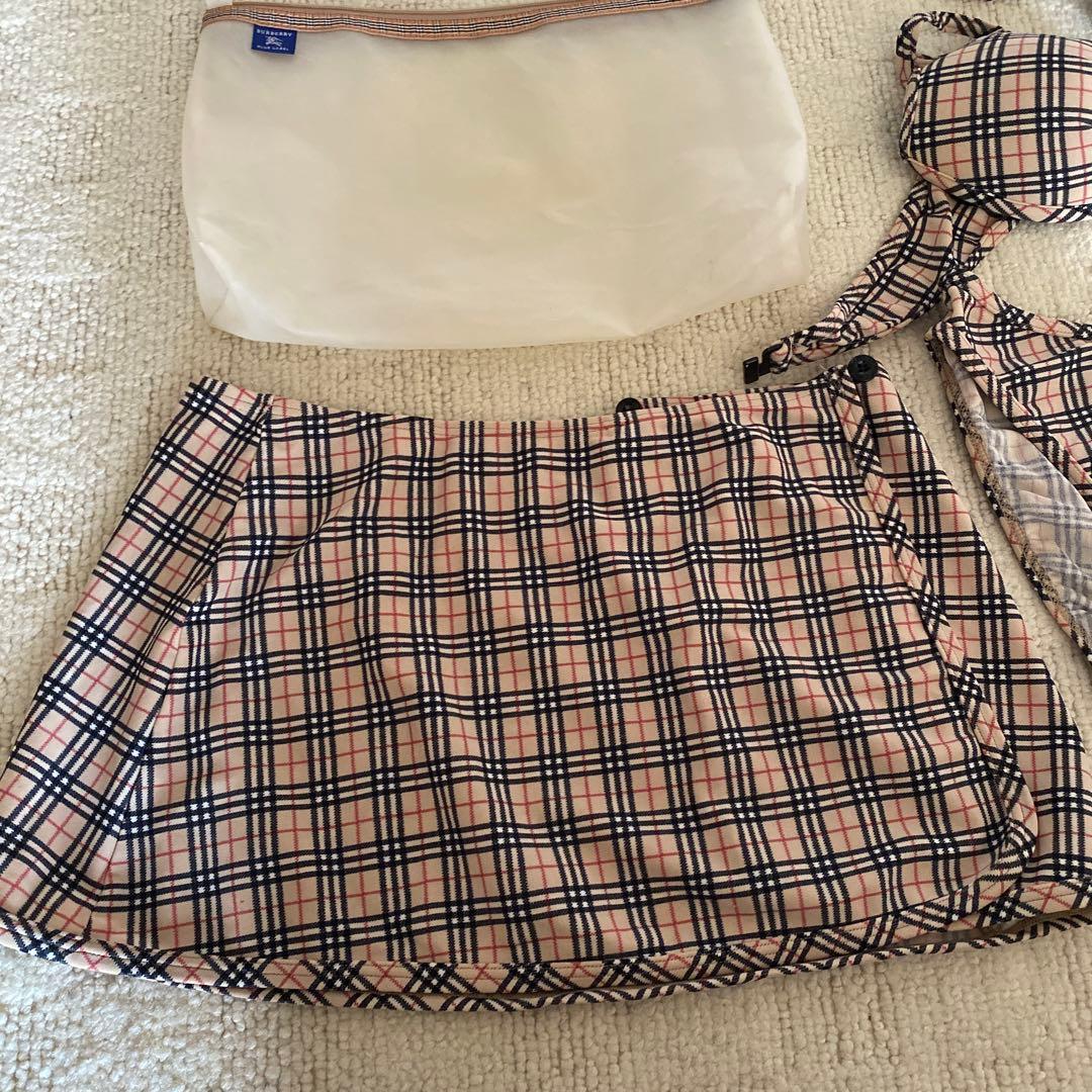 水着　バーバリーブルーレーベル