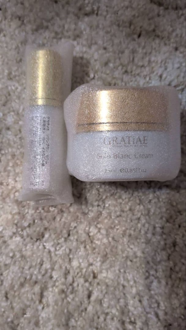 ENEO AVOLOGI GRATiAE 美顔器