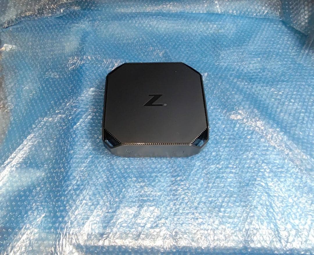 手乗りパソコン Z2改18 Gen10 Xeon M.2SSD HDD