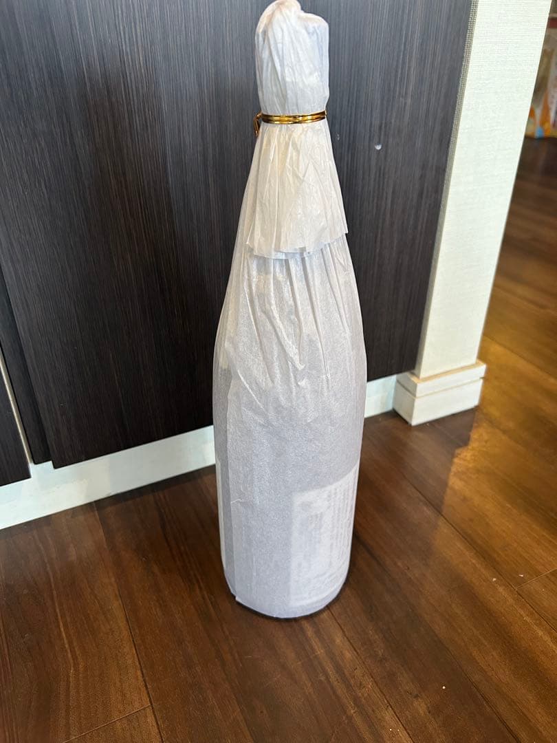 未開封 焼酎 布包み　森伊蔵（1800ml）