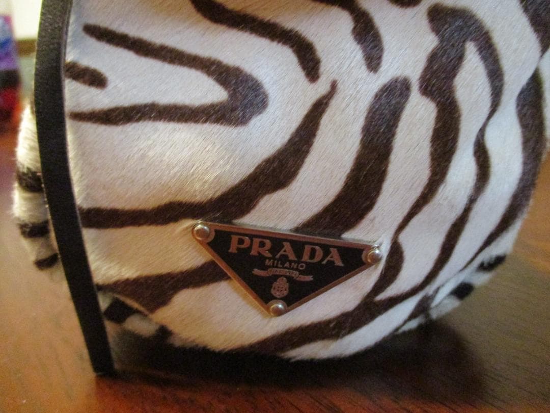 PRADA　プラダ　レア　ハラコ　ゼブラ柄