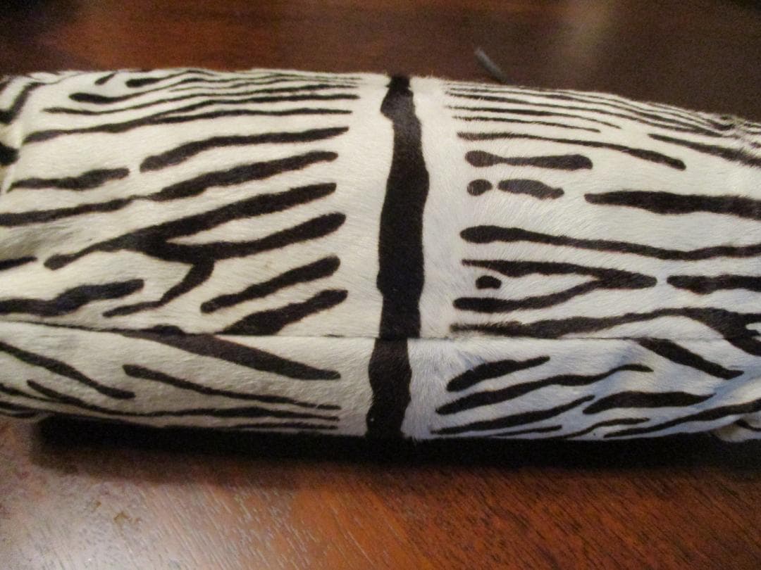 PRADA　プラダ　レア　ハラコ　ゼブラ柄