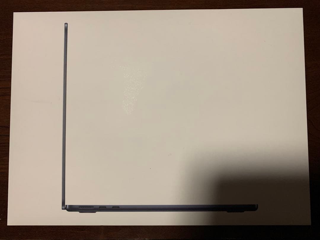 Apple MacBook 13.6インチ M2 256GBスペースグレー 本体