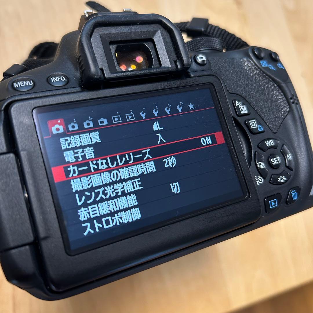 Canon EOS Kiss X7i ダブルズームキット・三脚・リモコン他付属