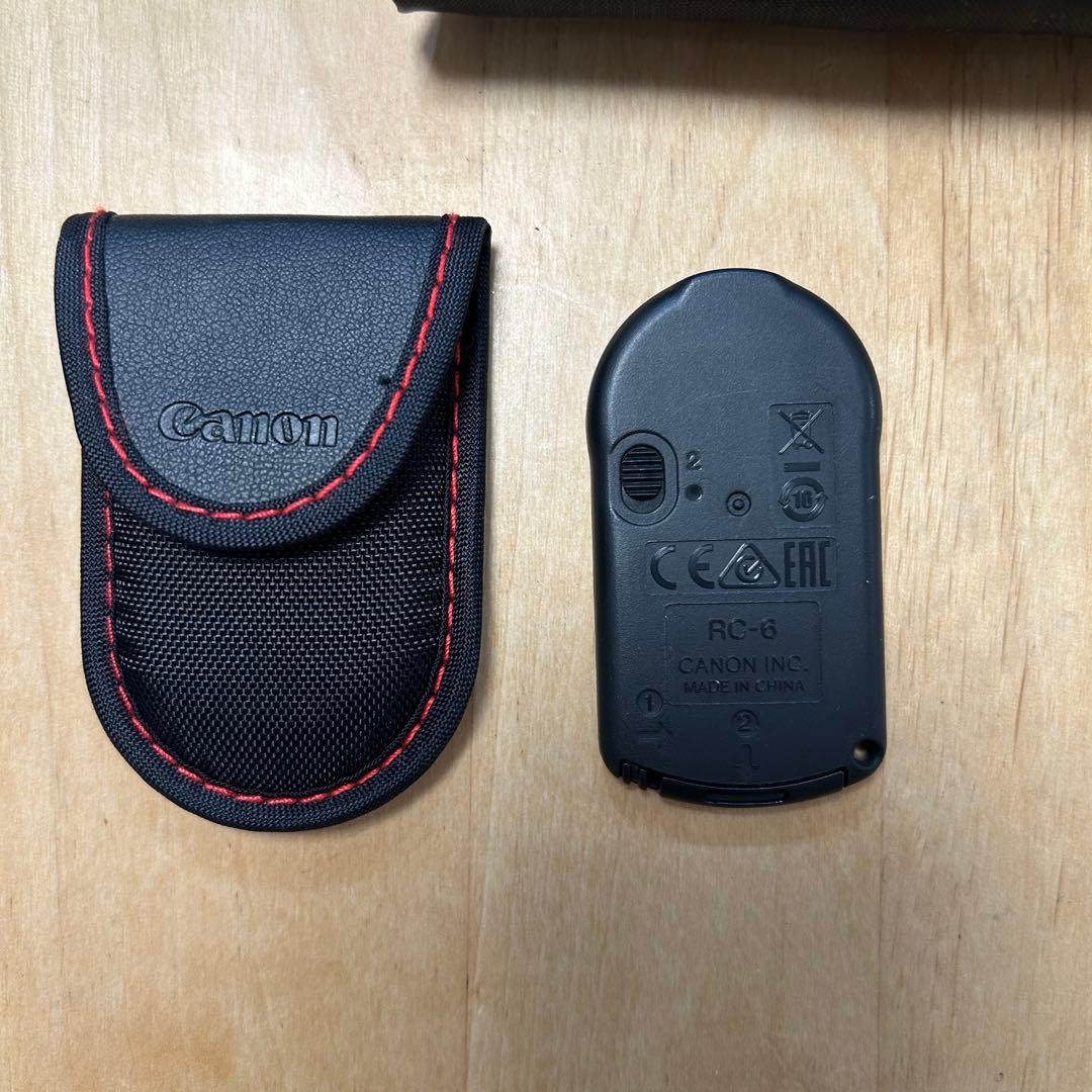 Canon EOS Kiss X7i ダブルズームキット・三脚・リモコン他付属