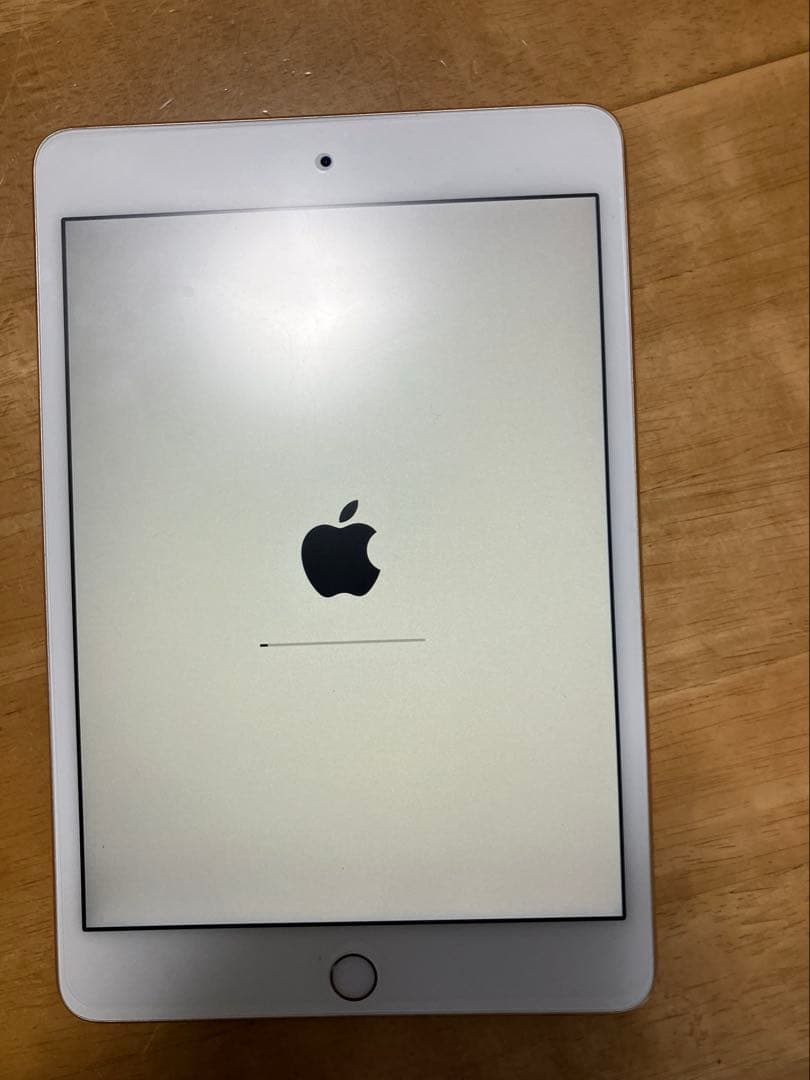 Apple iPad (モデルA1538) ゴールド