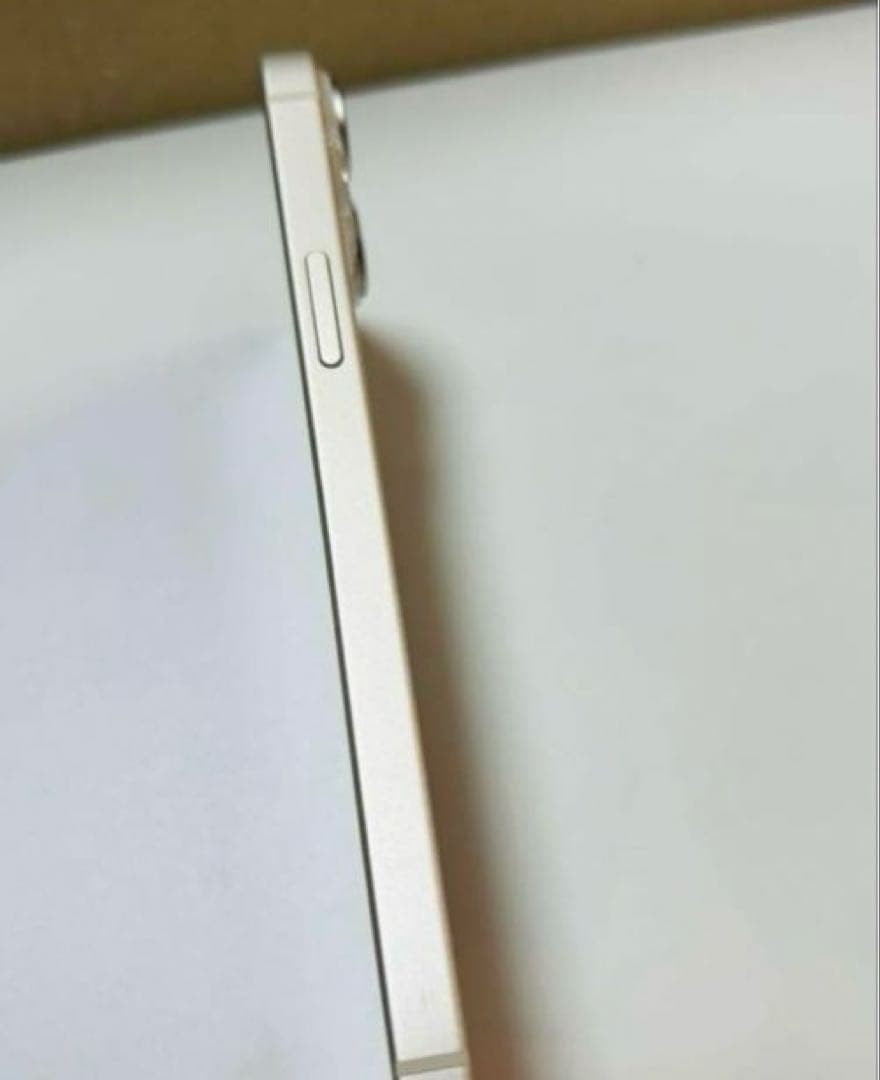 iPhone 14 Plus 512GB バッテリー残量83%