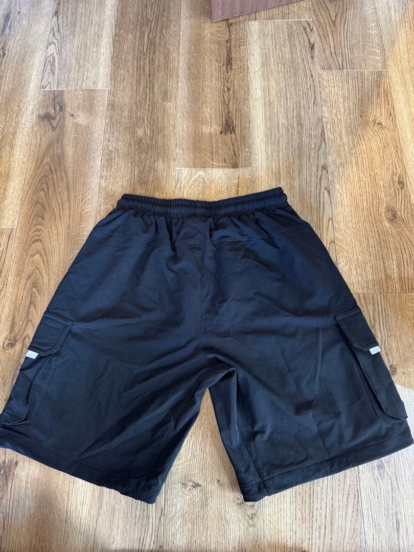 PVOT ブラックカーゴショートパンツ M