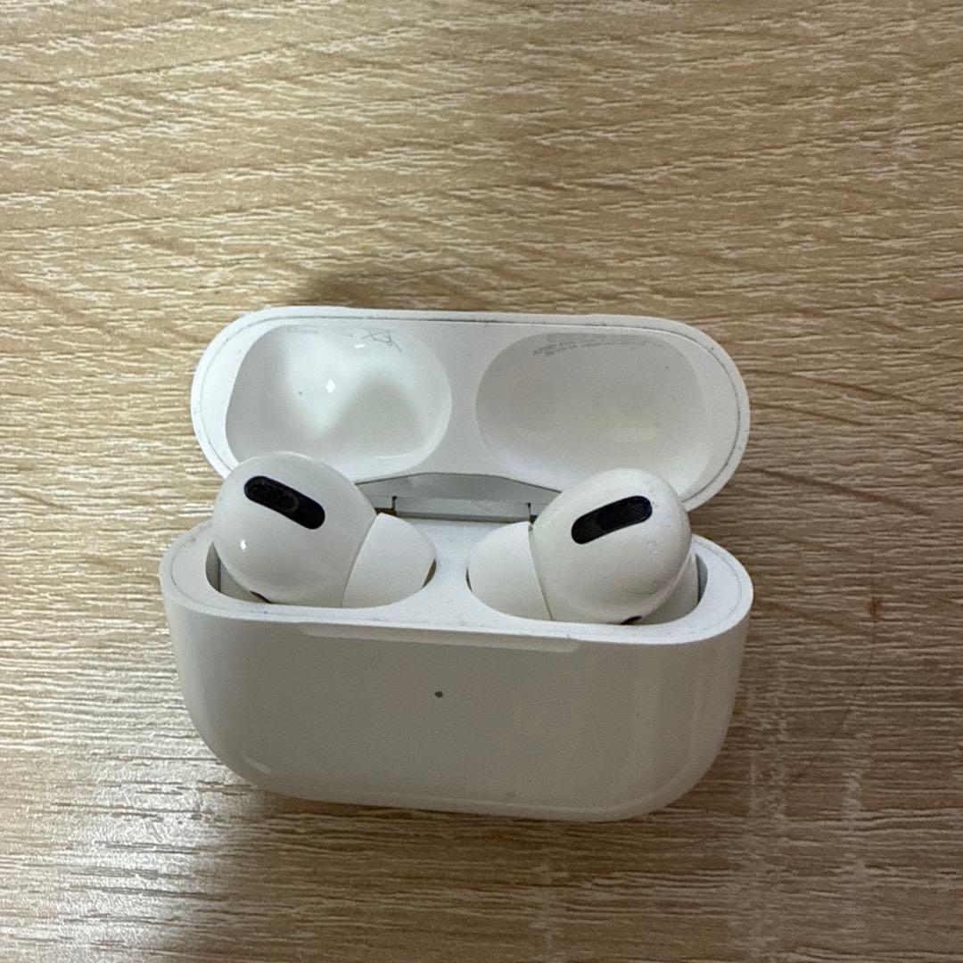 AirPodsPro（初代）　本体 ホワイト　ケーブル付き