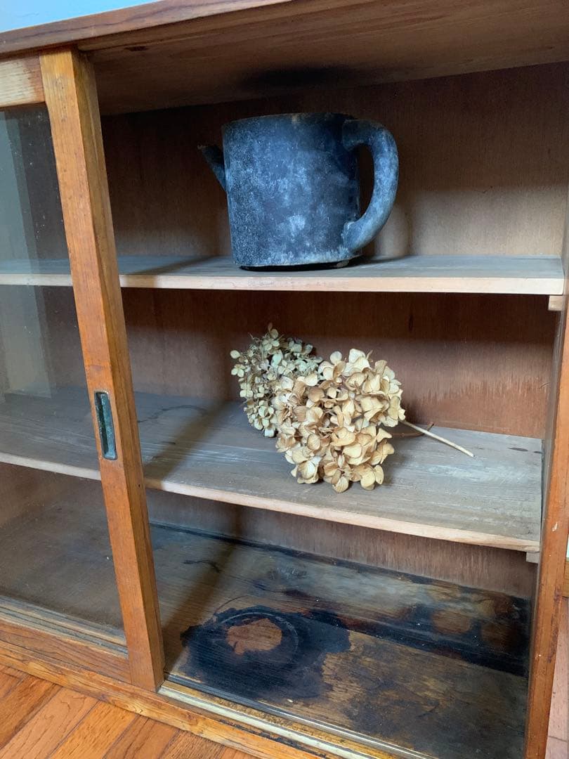 古道具ガラス戸棚　アンティーク棚