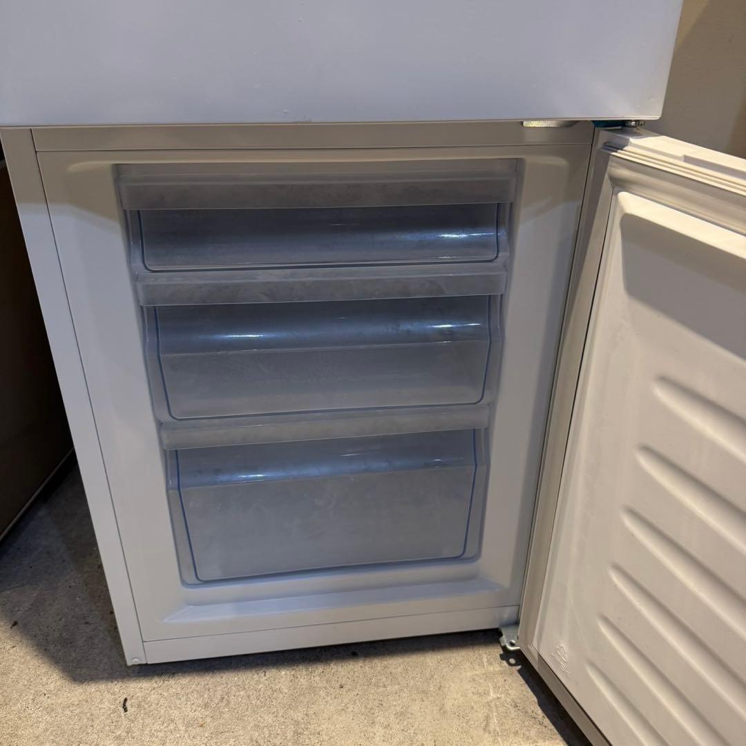 A514★2023年製★ハイセンス　冷蔵庫　大型 2ドア　ホワイト