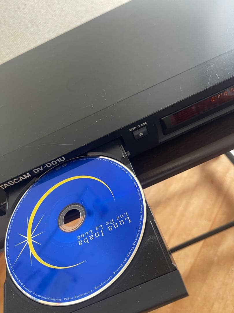 TASCAM DV-D01U DVDプレーヤー　動作良好