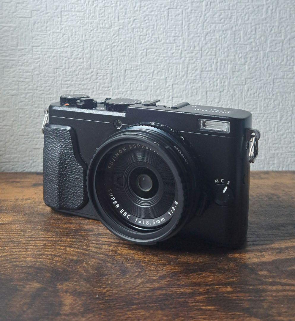 【美品】fujifilm x70 コンパクトデジタルカメラ 付属品多数