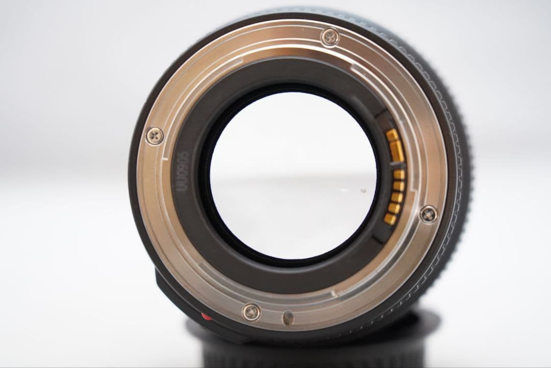 キャノン EF 35㎜ F=1:1.4 L USM　大人気の広角・大口径レンズ