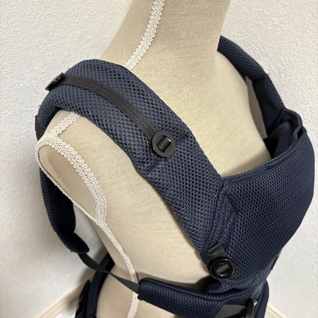 美品✨清潔✨手洗い済✨エールべべ ベビーキャリア　メッシュコンパクト