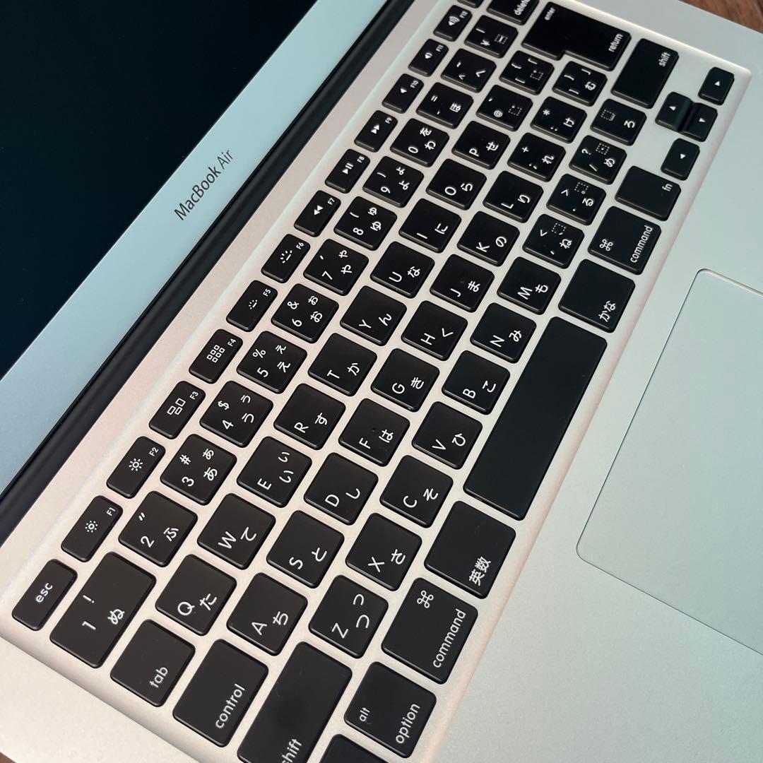 MacBook本体 MacBookAir (13-inch, Early 2014)