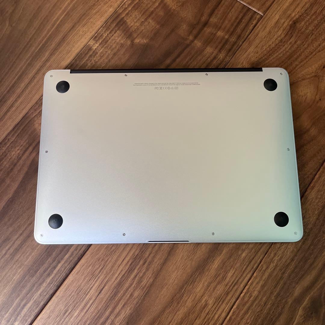 MacBook本体 MacBookAir (13-inch, Early 2014)