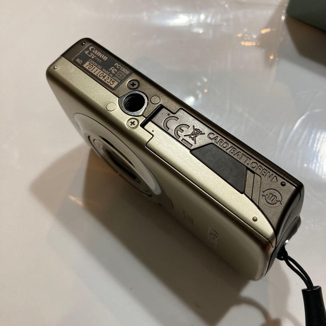 Canon IXY DIGITAL 920 IS 本体と付属品