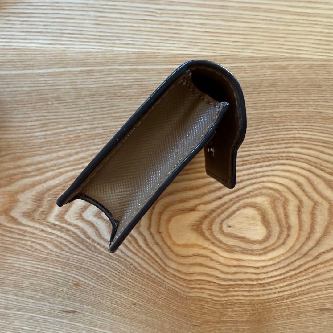 3月末までの出品！美品！公式販売終了カラー　マルニ　カードケース　名刺入れ