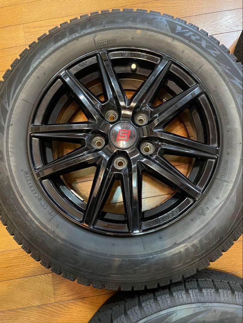 スタッドレスタイヤ、アルミホイール4本 15インチ