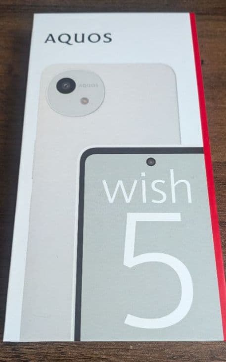 新品 未使用AQUOS wish5 ホワイト 白 ユキ yuki SH-52F